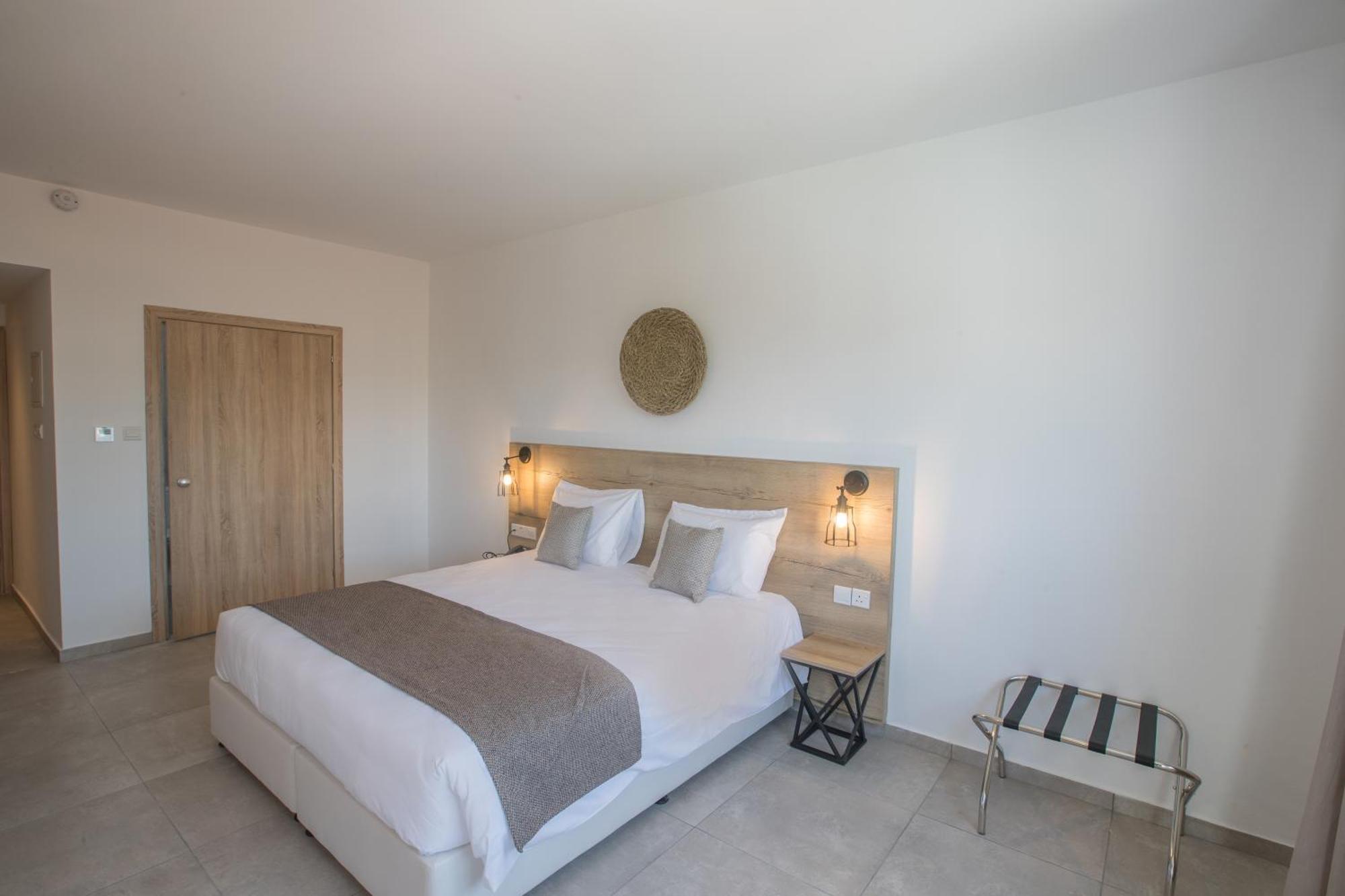 Bohemian Gardens Hotel Protaras Exterior photo