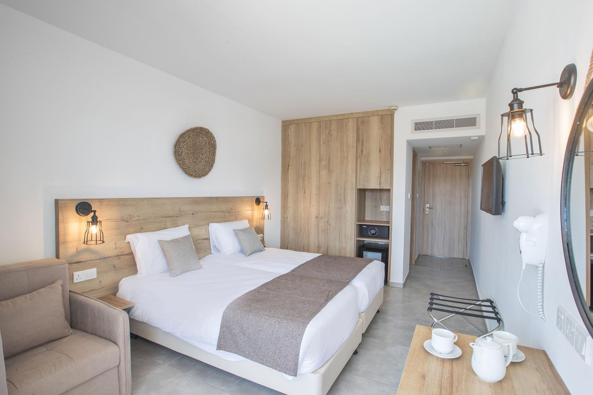 Bohemian Gardens Hotel Protaras Exterior photo