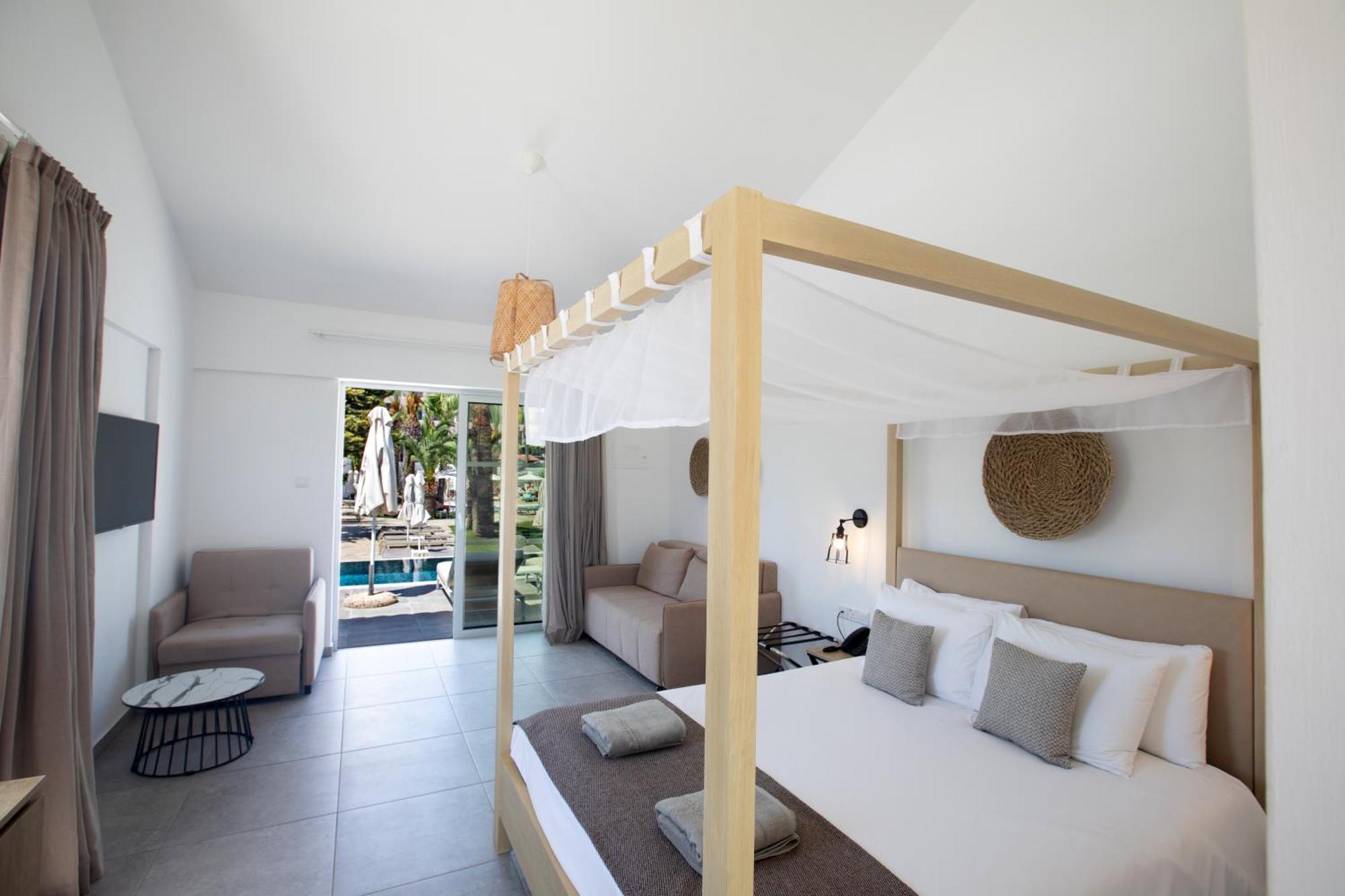 Bohemian Gardens Hotel Protaras Exterior photo