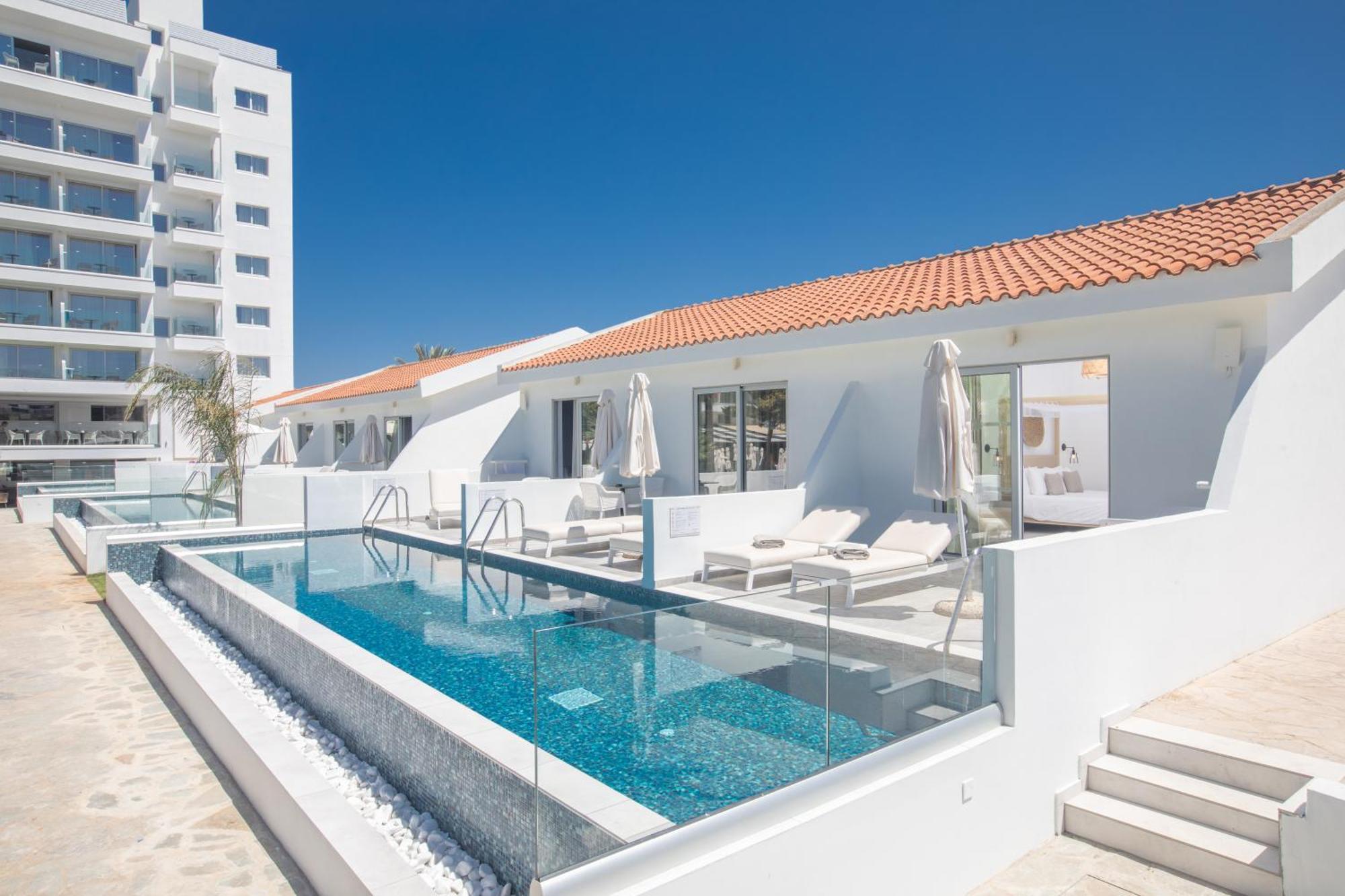 Bohemian Gardens Hotel Protaras Exterior photo